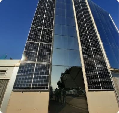 icono placas solares casa fachada